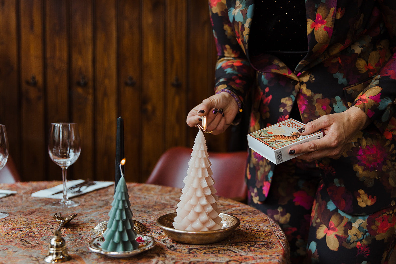 The Candle Club kerstboom kaars lichtroze 20cm