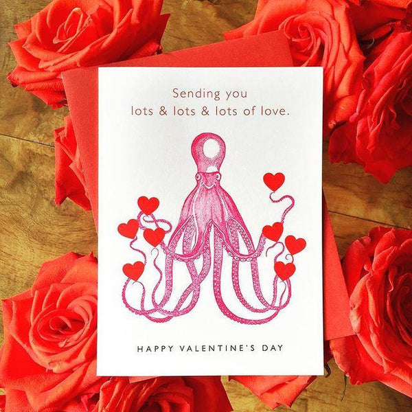 Archivist Gallery Lots of love Octopus wenskaart - 12 x 8 cm - The Candle Club