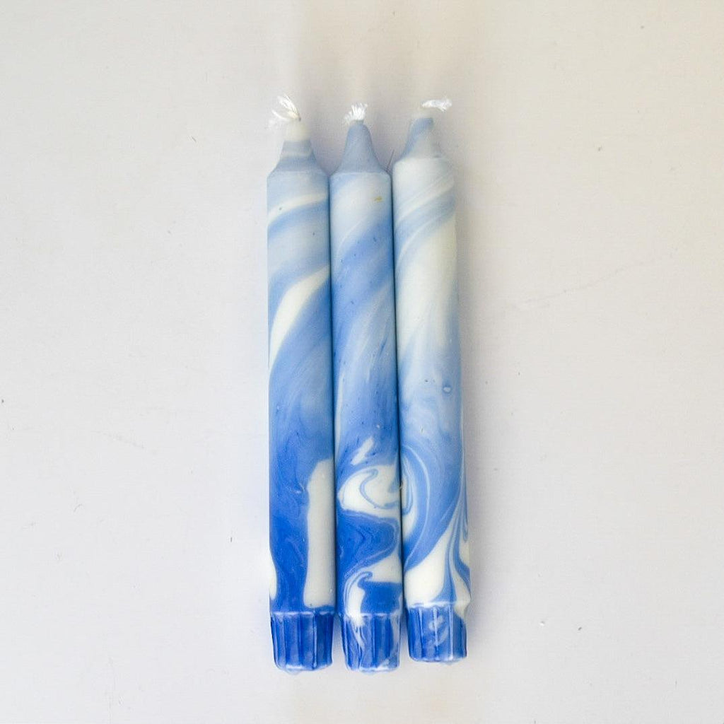 Gloed strelen verdediging The Candle Club - Set van 3 marble dipped kaarsen - Blauw/Blue