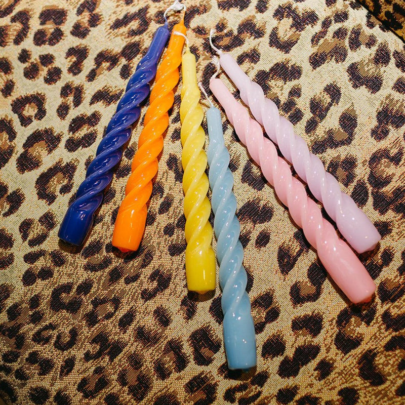 Twisted kaarsen, Italiaanse draaikaarsen - Regenboog - Rainbow - Set  6 stuks